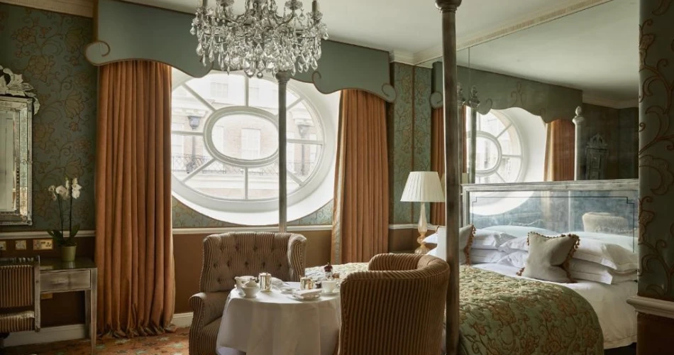 Royal Comfort: Top 10 Hotels Near Buckingham Palace for a Luxurious Stay