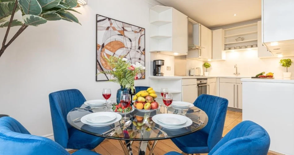 Budget-Friendly Stays Near Buckingham Palace: Perfect for Thrifty Travelers