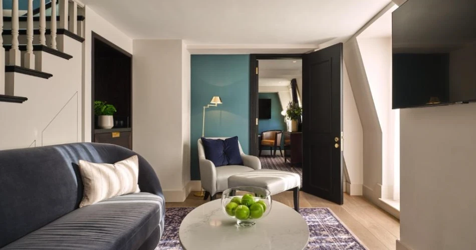 Buckingham Palace Views: Hotels Offering Stunning Vistas of London’s Iconic Landmark