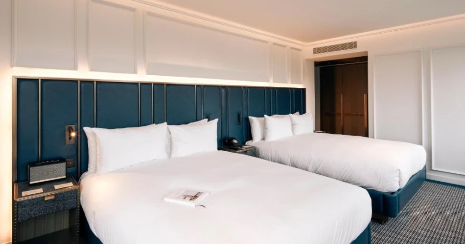 Buckingham Palace Views: Hotels Offering Stunning Vistas of London’s Iconic Landmark