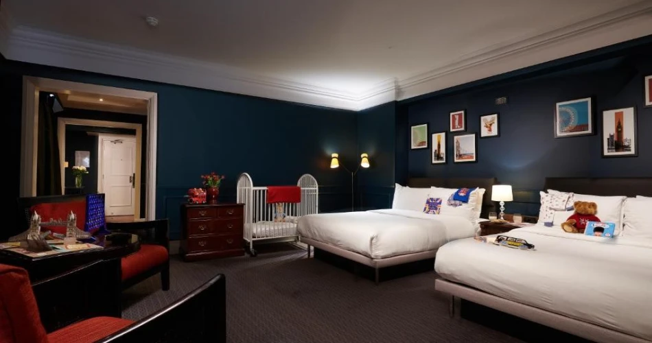 Luxury and Convenience: 14 Hotels Within Walking Distance of Buckingham Palace