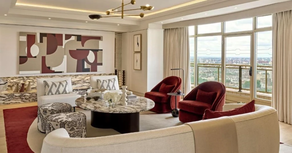 A Royal Stay: Boutique Hotels for a Regal Experience Near Buckingham Palace