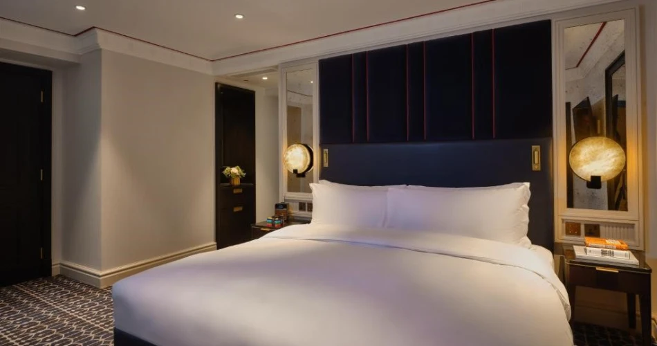 A Royal Stay: Boutique Hotels for a Regal Experience Near Buckingham Palace