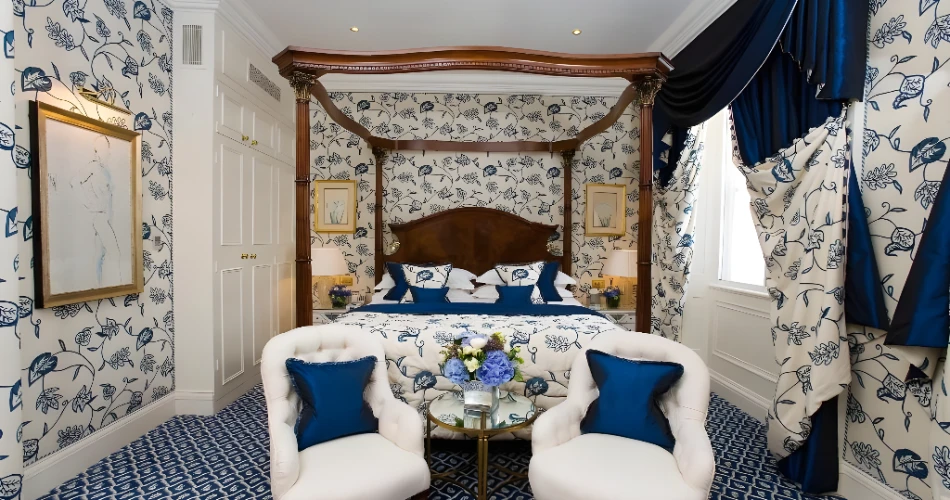 Historic Hotels Near Buckingham Palace: Where Tradition Meets Comfort