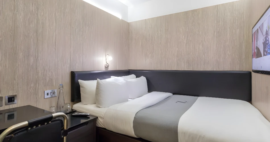 Historic Hotels Near Buckingham Palace: Where Tradition Meets Comfort