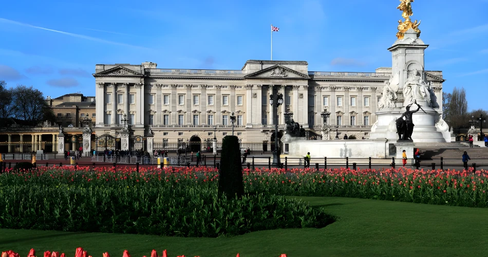 Luxury on a Budget: Affordable 4-Star Hotels Near Buckingham Palace