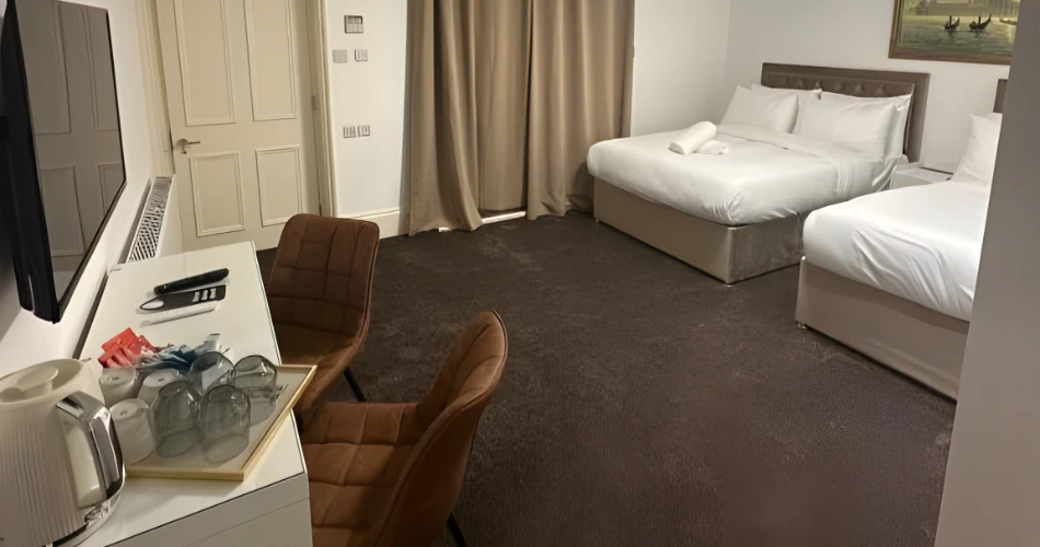 Luxury on a Budget: Affordable 4-Star Hotels Near Buckingham Palace