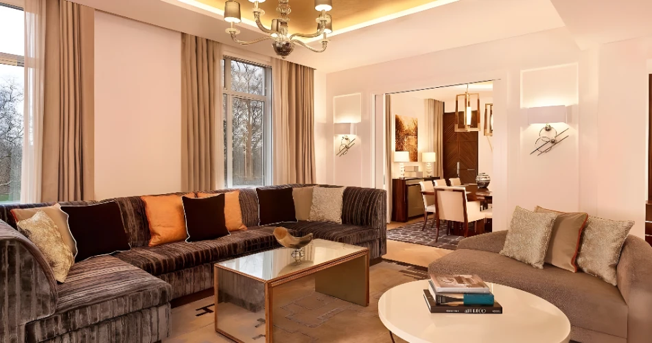 5-Star Stays: Luxurious Hotels Close to Buckingham Palace