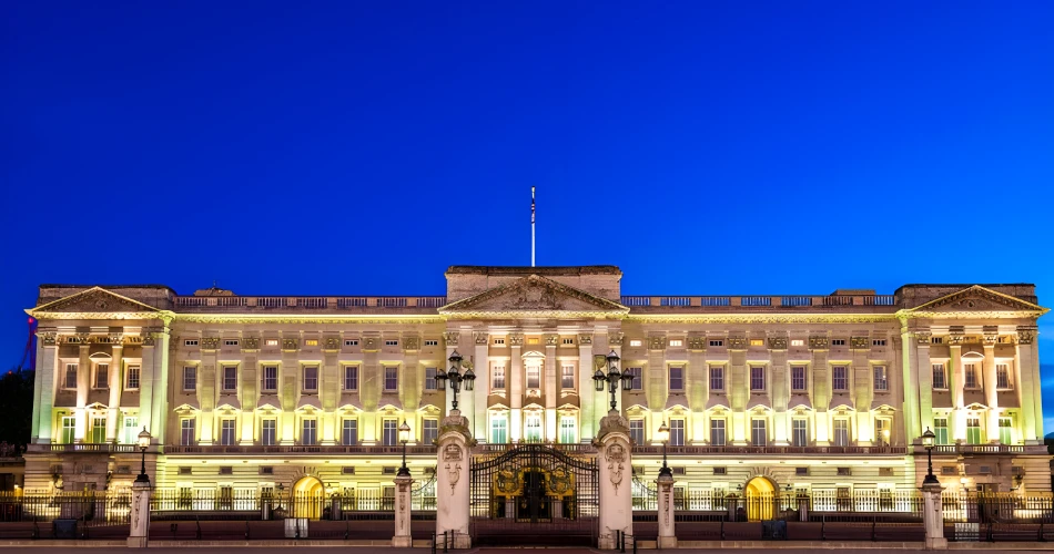 The Ultimate Guide to Hotels Near Buckingham Palace for Every Traveler