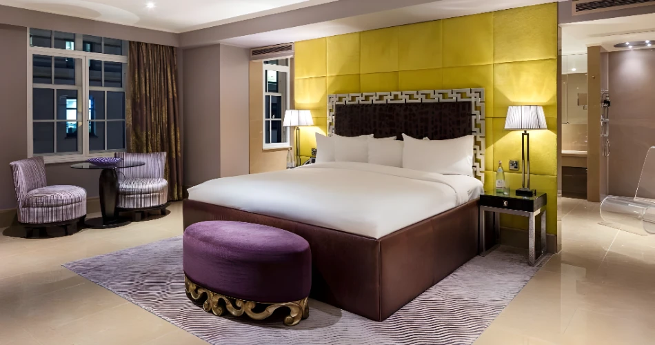 The Ultimate Guide to Hotels Near Buckingham Palace for Every Traveler