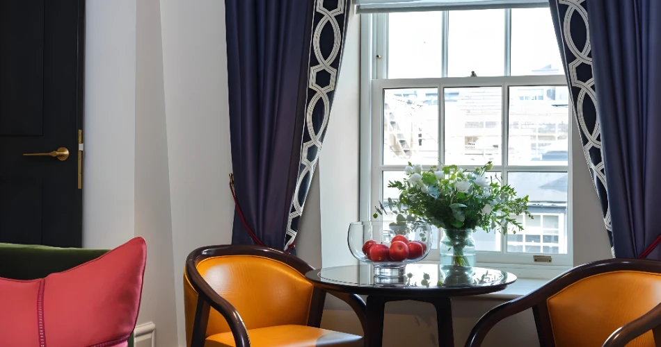 The Ultimate Guide to Hotels Near Buckingham Palace for Every Traveler