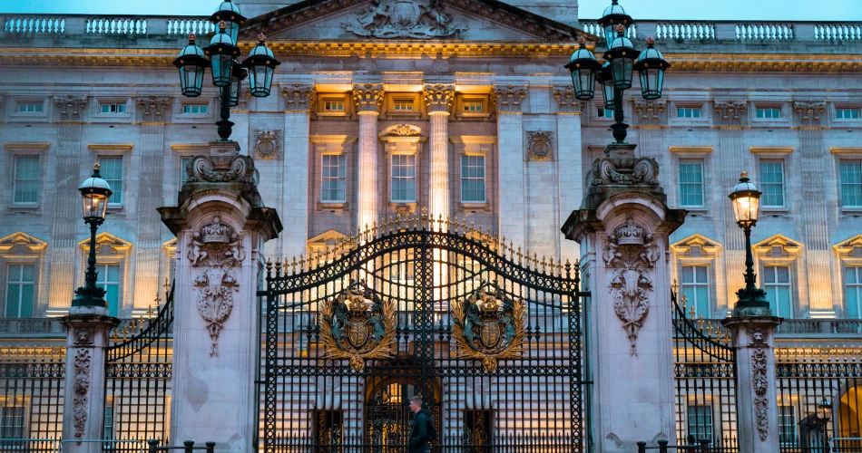 First-Timer’s Guide to Visiting Buckingham Palace