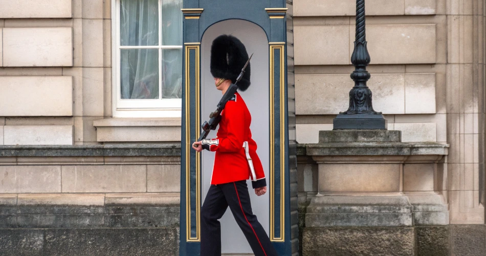 Changing the Guard at Buckingham Palace: What to Know Before You Go