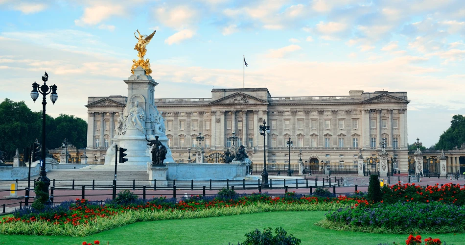 Relax in St. James’s Park After Your Palace Visit