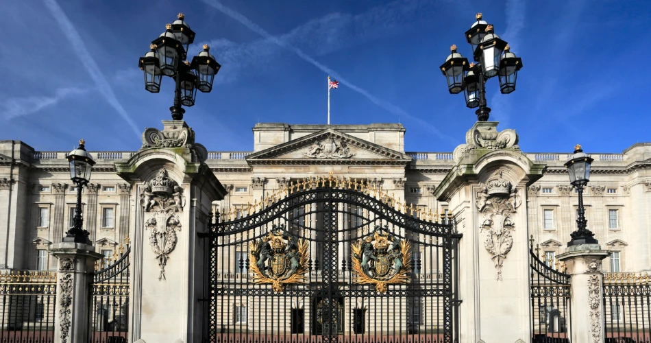 Explore The Mall: The Royal Walk to Buckingham Palace